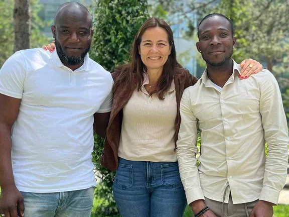 De Gauche à Droite : Ricky (Wakeur) / Clotilde Gilbert (Fondatrice de Wake up Café) / Pascal (Wakeur)